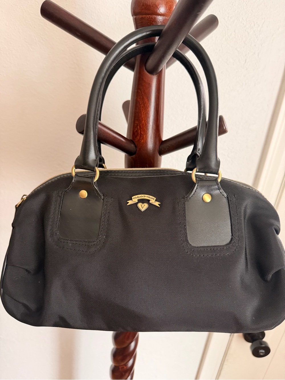 Y2K Victoria’s Secret Black Women’s Purse with Gold Accents